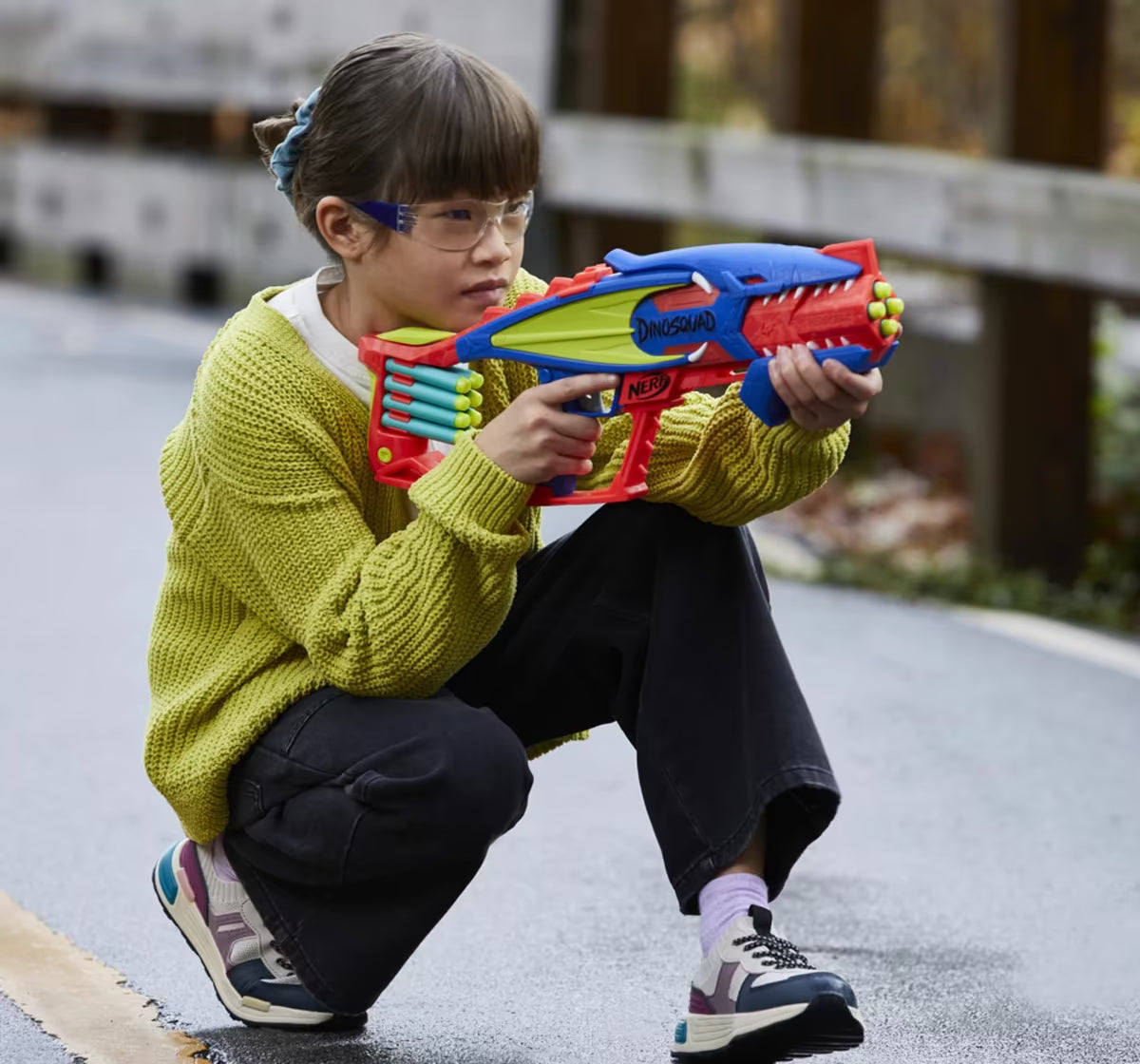 Nerf DinoSquad Terrodak, 4 Dart Blasting, Dart StorAge, 12 Nerf Elite Darts, Dinosaur Design
