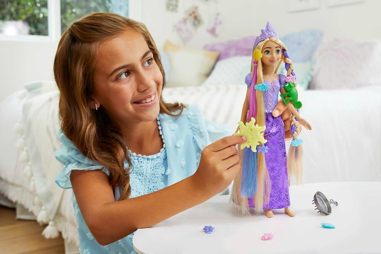 Disney Mattel Princess Toys, Rapunzel Doll with Color-Change Hair Extensions & Hair-Styling Pieces