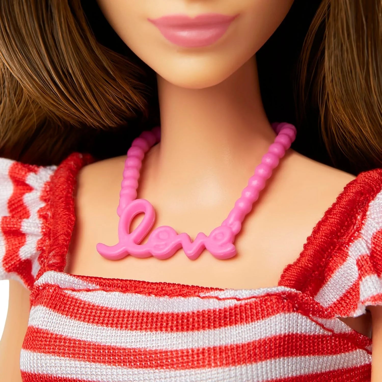 Barbie Pink Passport Paris Doll Set With Clothes & Picnic Accessories