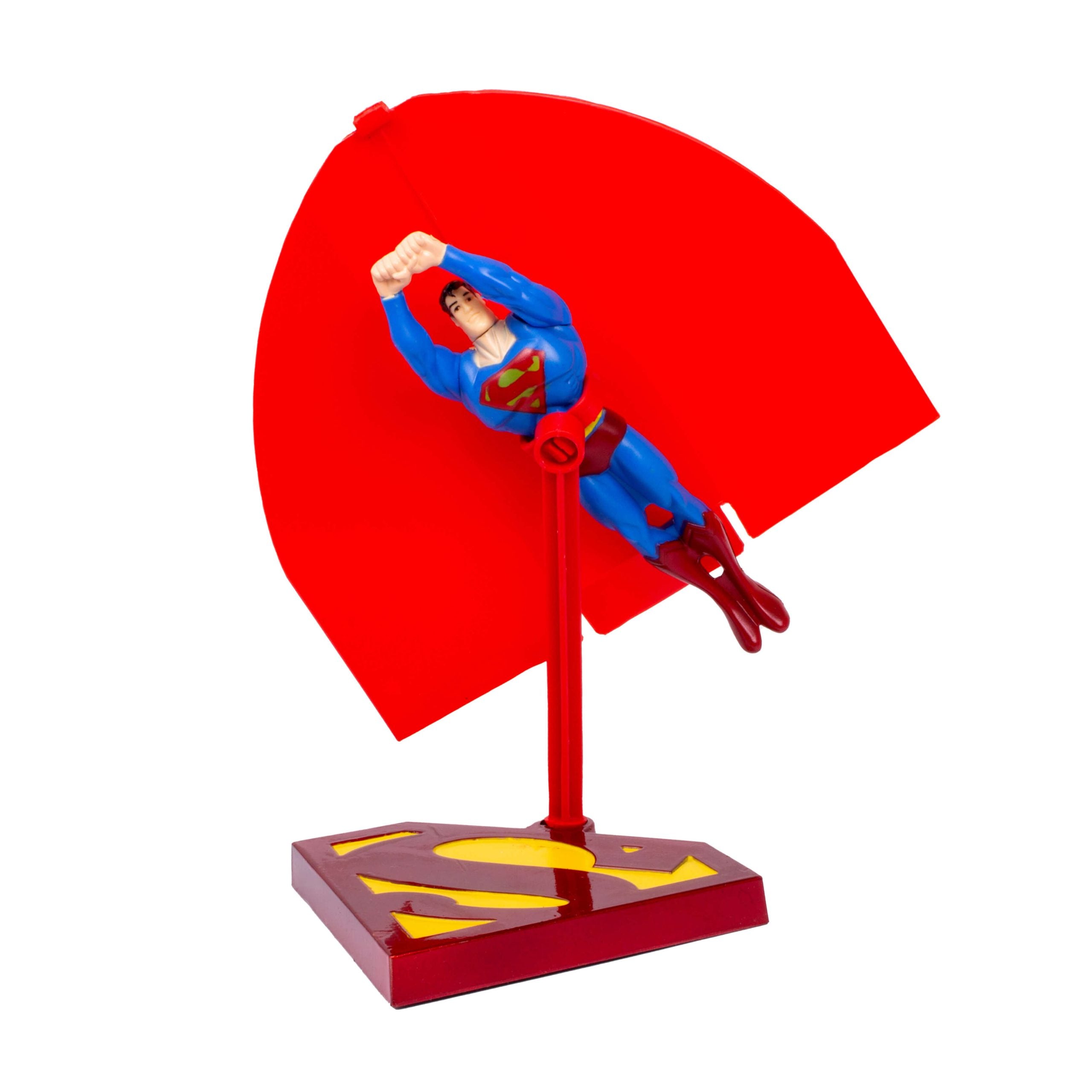 DC Flying Superman